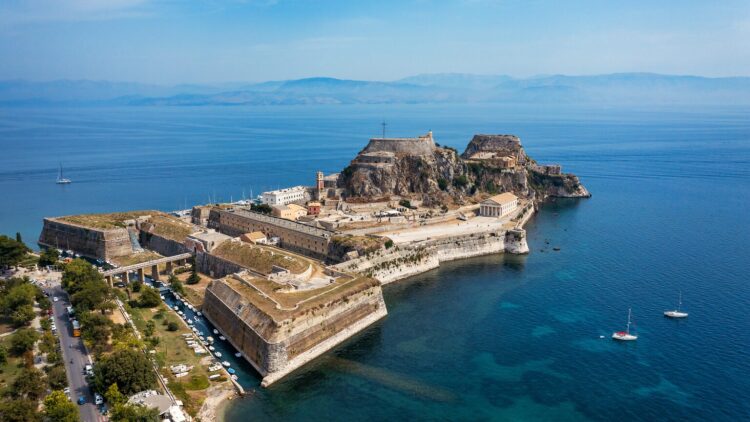 4 κάστρα-προορισμοί στην Ελλάδα 