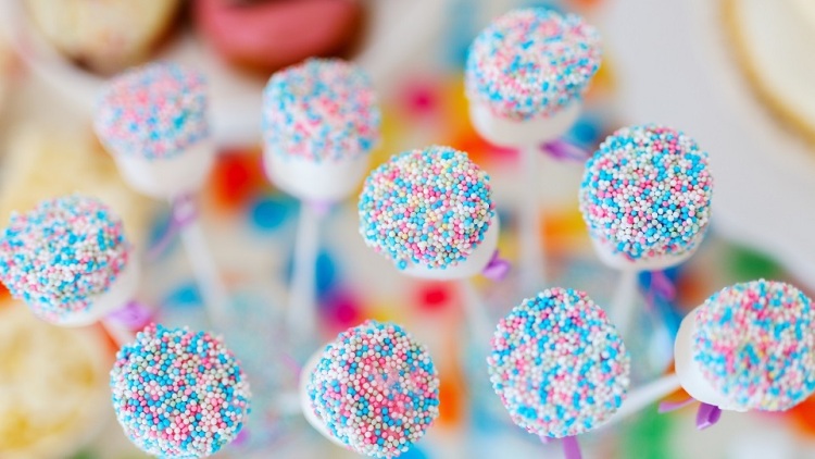 Παιδικό πάρτι: 10 ιδέες για γλυκά κεράσματα στα (πολύ) γρήγορα