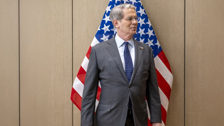 Αμερικανός ΥΠΟΙΚ: Θα προστατεύσουμε τα πλοία στα Στενά του Ορμούζ, όταν αυτό καταστεί εφικτό