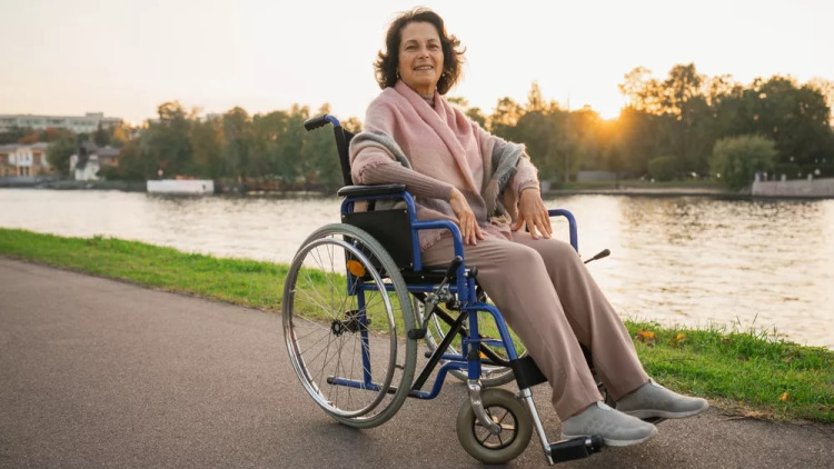 ALS: Η νευρολογική νόσος που αυξάνεται ραγδαία – Αναμένεται άλμα κρουσμάτων κατά 69% σε μία 20ετία
