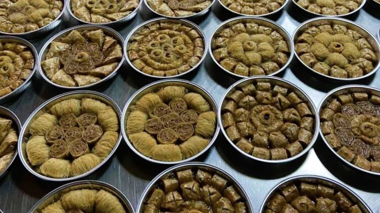 5 στάσεις στην πόλη των Ιωαννίνων για εξαιρετικά γλυκά