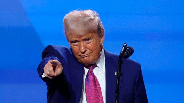 Ο Τραμπ ετοιμάζει την ομιλία του για την Κατάσταση της Ένωσης με φόντο το δικαστικό πλήγμα για τους δασμούς