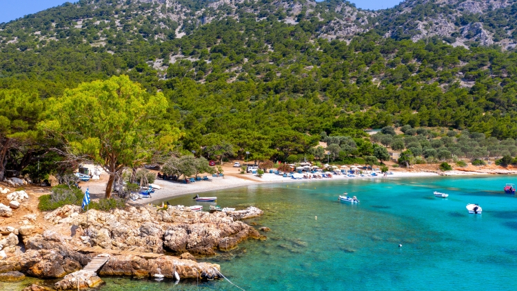  Διεθνή ΜΜΕ αποθεώνουν τη Σάμο και τις «σαγηνευτικές» της παραλίες