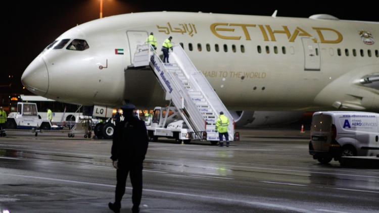 Etihad και Qatar Airways αναστέλλουν πτήσεις στη Σαουδική Αραβία λόγω της κλιμάκωσης των επιθέσεων των Χούθι 