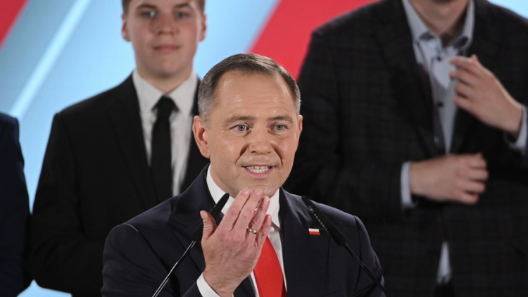 Πρέπει να αποκτήσουμε πυρηνικό οπλοστάσιο, λέει ο πρόεδρος της Πολωνίας
