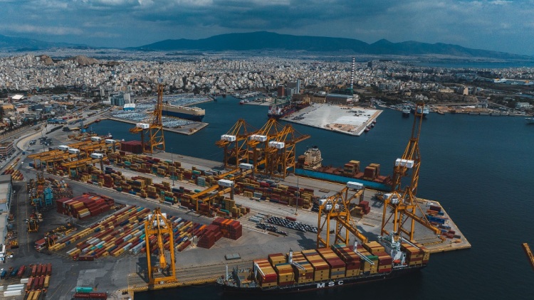 Πρωτοβουλίες και στρατηγικές επενδύσεις για τη μετατροπή του Πειραιά σε λιμάνι παγκόσμιας κλάσης