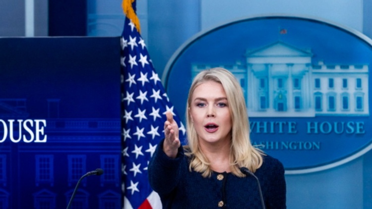 Διέρρευσαν επιλεκτικά email, ο Τραμπ είχε διώξει τον Επστάιν από το κλαμπ του, λέει ο Λευκός Οίκος