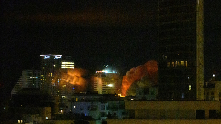 Νεκρή από χτύπημα με βαλλιστικό πύραυλο μια γυναίκα στο Τελ Αβίβ