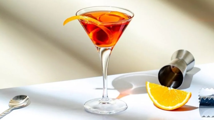 Κοκτέιλ με gin: 7 προτάσεις για όσους δεν το αλλάζουν με τίποτα
