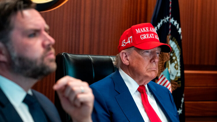 Πονοκέφαλος για τους συνεργάτες του Τραμπ ο παρορμητισμός του: Έμεινε εκτός αίθουσας επιχειρήσεων στη διάσωση των πιλότων