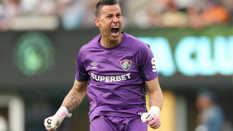 Ο 45χρονος Φάμπιο, τερματοφύλακας της Φλουμινένσε συνεχίζει να σπάει ρεκόρ