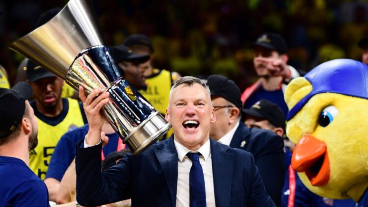 Υπέγραψε νέο δεκαετές συμβόλαιο με τη Euroleague η Φενέρμπαχτσε