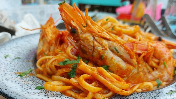 4 ψαροταβέρνες στο Πέραμα με ιστορία ετών