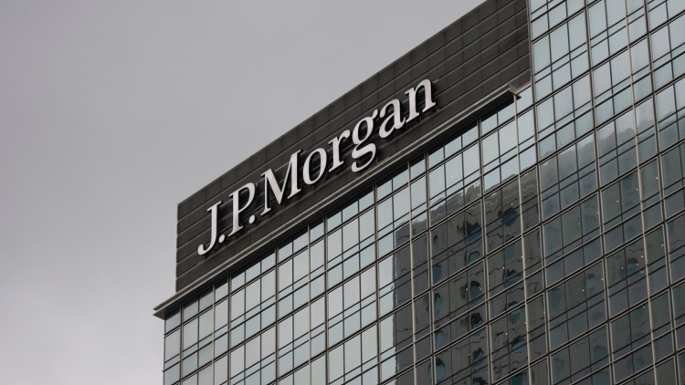 JPMorgan: Τα ελληνικά ομόλογα πέρασαν το τεστ σύγκλισης, σε φάση επανατοποθέτησης οι επενδυτές