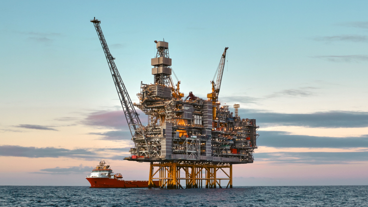 Στις 12 Μαρτίου η ψήφιση από τη Βουλή των συμβάσεων με Chevron και Helleniq Εnergy για έρευνες υδρογονανθράκων σε Πελοπόννησο και Κρήτη