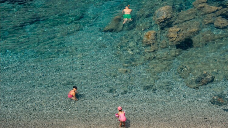 Βουτιές στις ωραιότερες παραλίες της Καλύμνου