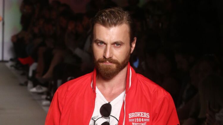 Σόλων Τσούνης: Όταν χάνεις τον πατέρα σου είναι σαν να ενηλικιώνεσαι και να γίνεσαι άντρας