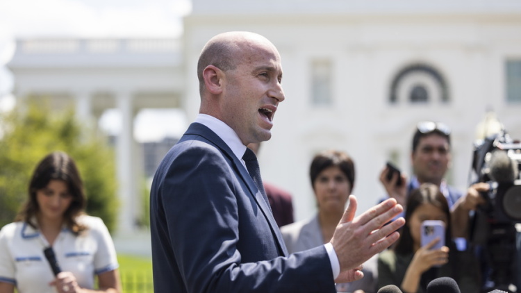 Ο Λευκός Οίκος κατηγορεί την Ινδία ότι χρηματοδοτεί τον πόλεμο της Ρωσίας