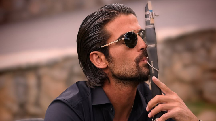 Άρης Μουγκοπέτρος: Δεν ξέρω αν θα ξαναπαίξω κλαρίνο και ο λόγος δεν είναι το χέρι μου
