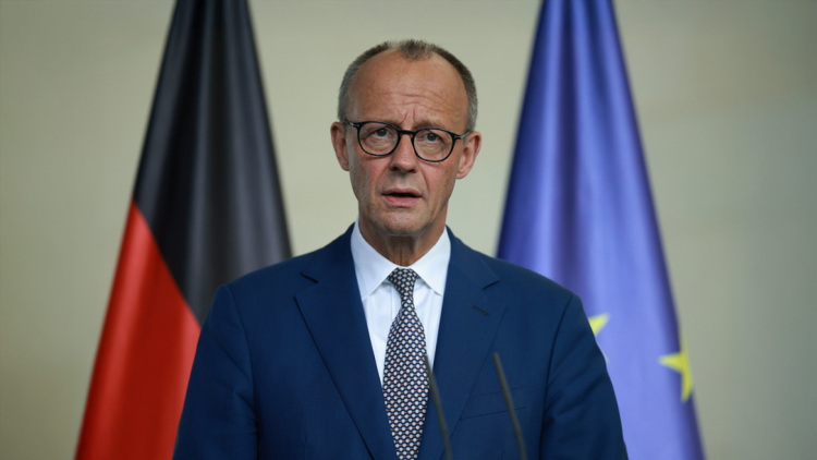 Ο Μερτς καλεί τον Τραμπ σε έκτακτη τηλεδιάσκεψη την Τετάρτη ενόψει της συνάντησης με τον Πούτιν στην Αλάσκα