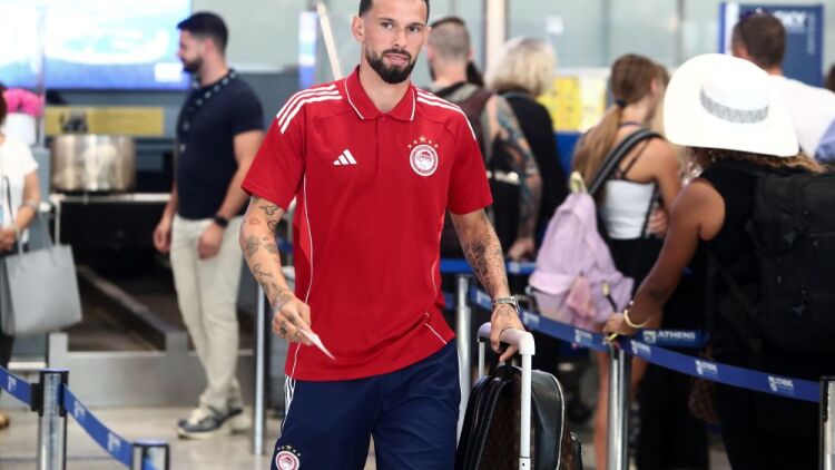 Ο Ολυμπιακός συμφώνησε με τους Πόρτλαντ Τίμπερς για την πώληση του Βέλντε