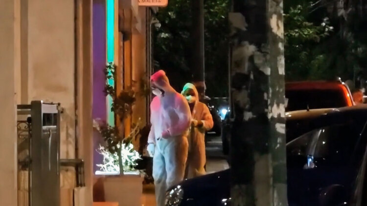 Από χειροβομβίδα η έκρηξη στην καφετέρια στον Άγιο Παντελεήμονα με τους δύο τραυματίες
