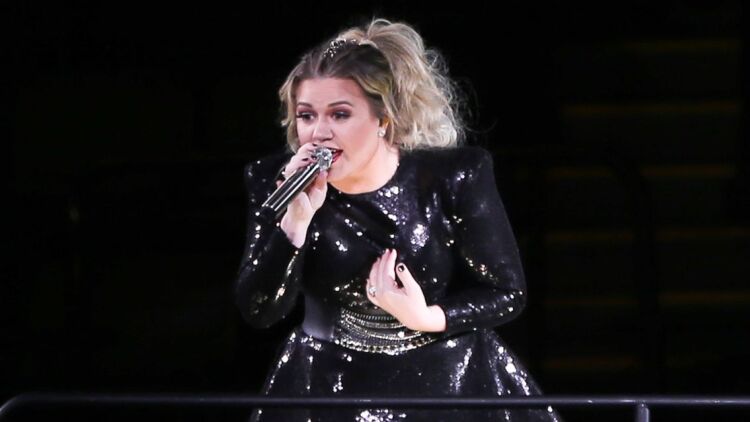 Κέλι Κλάρκσον: Περιπέτεια υγείας για τον πρώην σύζυγό της  - Η τραγουδίστρια ακύρωσε όλες τις συναυλίες της στο Λας Βέγκας