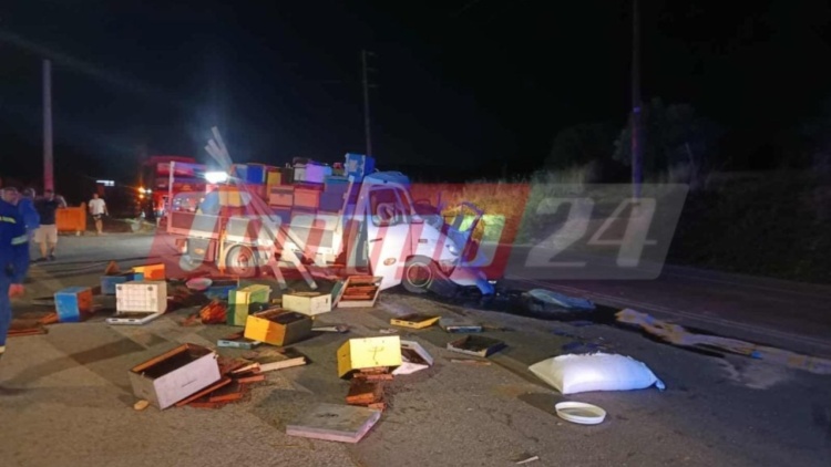 Τραγωδία στην  Αχαΐα: Νεκρός 60χρονος μετά από σφοδρή σύγκρουση νταλίκας με φορτηγάκι  