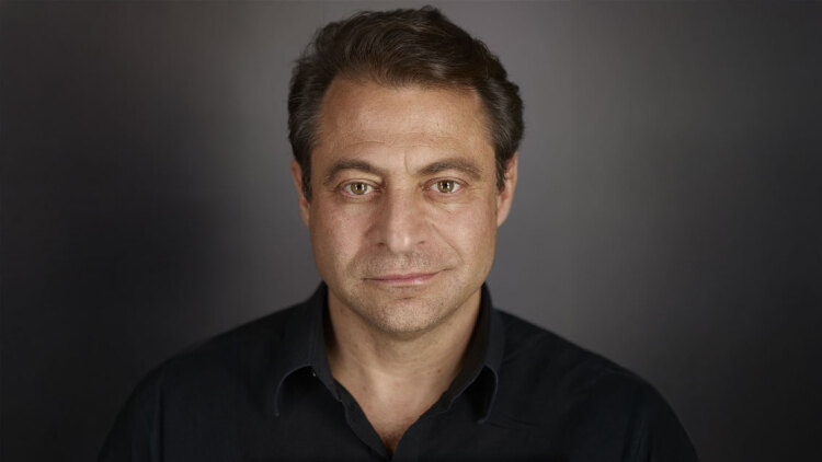 Πίτερ Διαμαντής: Ο ιδιοφυής Ελληνας που οδηγεί την παγκόσμια κούρσα της μακροζωίας