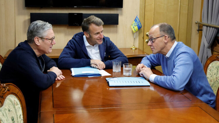 Financial Times: Η E3 έτοιμη να επαναφέρει σε ισχύ τις διεθνείς κυρώσεις σε βάρος του Ιράν 