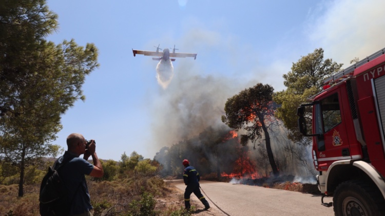 Καλύτερη η εικόνα στις φωτιές που ξέσπασαν χθες σε Σαμοθράκη και Πρέβεζα - Σχεδόν 16.000 στρέμματα κάηκαν στην Κερατέα