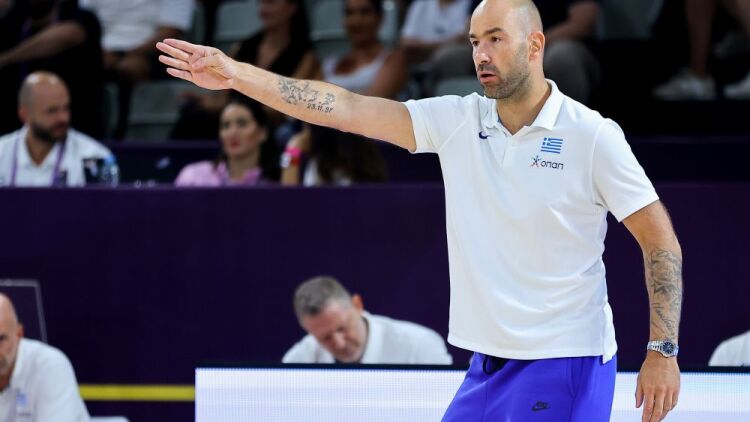 Σπανούλης: «Πρέπει τα νέα παιδιά να καταλάβουν ότι στη ζωή και στον αθλητισμό δεν χαρίζεται τίποτα»