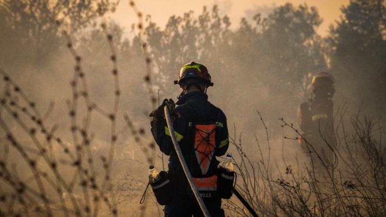 Φωτιά στη Σουρωτή Θεσσαλονίκης, ήχησε το 112 για ετοιμότητα 