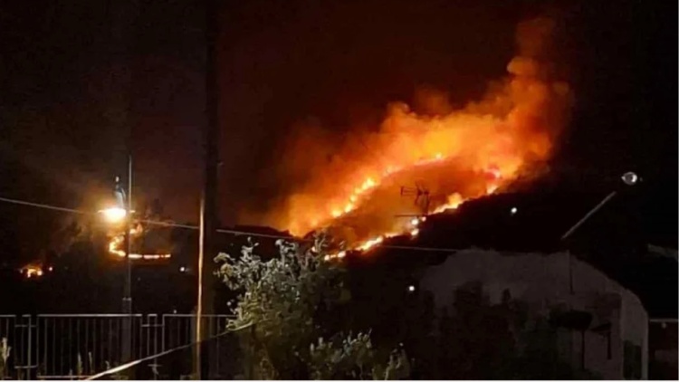 Φωτιά τώρα στα Ιωάννινα: Εκκενώνεται το χωριό Πρωτόπαππας στο Δήμο Ζίτσας