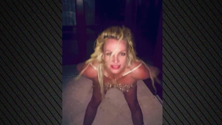 Αποκαλυπτικό ατύχημα για την Μπρίτνεϊ Σπίαρς σε ξέφρενο χορό στο Instagram - Δείτε βίντεο