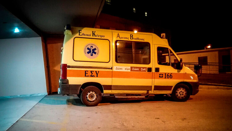 Νεκρός 43χρονος οδηγός φορτηγού στην Κόρινθο