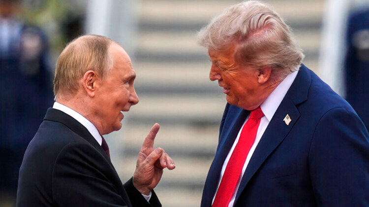 Ο Τραμπ ετοιμάζεται να επιβάλει κυρώσεις σε χώρες που έχουν εμπορικές συναλλαγές με τη Ρωσία 