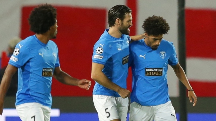 Champions League Live (Α' ημίχρονο): Πάφος - Βιγιαρεάλ 0-0, Καραμπάγκ - Τσέλσι 0-0 