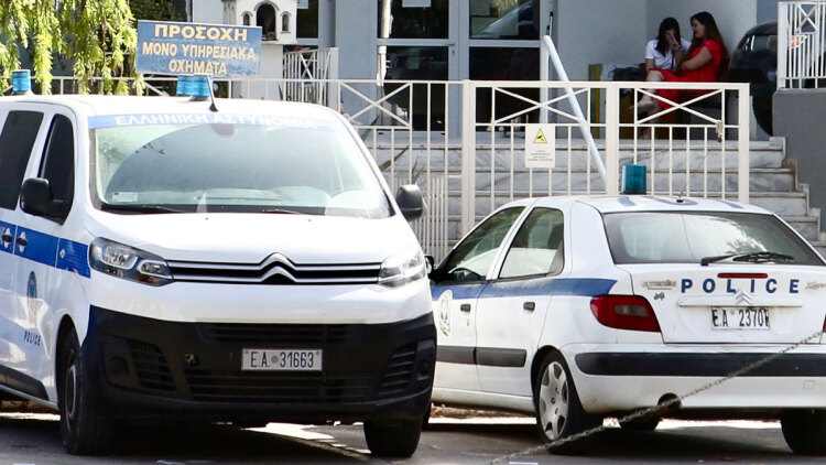 Κρήτη: Δεκάδες συλλήψεις για εγκληματική οργάνωση με ναρκωτικά, εκβιασμούς, ξέπλυμα - Είχαν βάλει βόμβα μέχρι και σε αστυνομικό