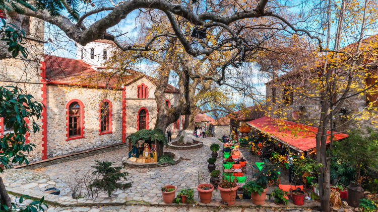 4 ημιορεινοί προορισμοί ιδανικοί για φθινοπωρινές εκδρομές
