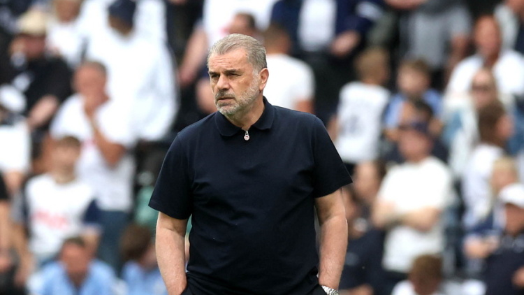 Ο Ποστέκογλου παρουσιάστηκε στην εκπομπή του Νέβιλ τη στιγμή που απολύθηκε από την Τότεναμ ο Τόμας Φρανκ, βίντεο 