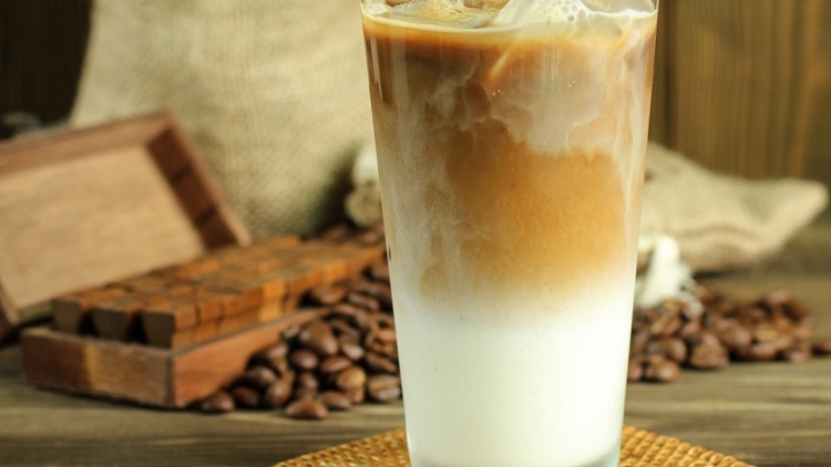 Tι είναι ο Spanish Latte που βλέπουμε σε όλο και περισσότερα caffe
