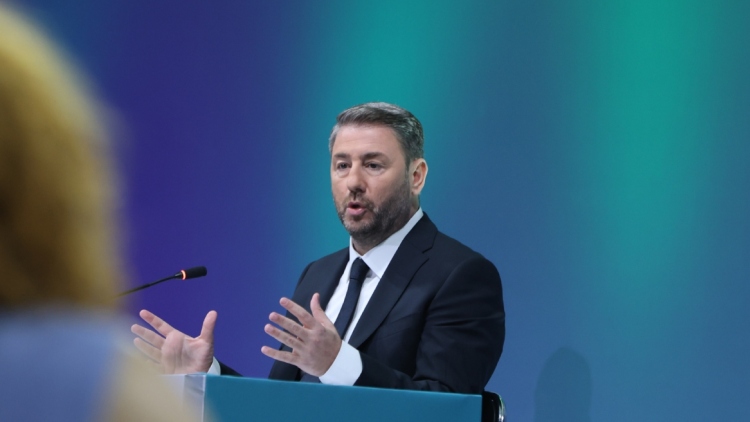 Πυρά Ανδρουλάκη σε Δούκα και Γερουλάνο: «Όταν συνεδριάζουν τα Όργανα, θα τα σέβεστε»