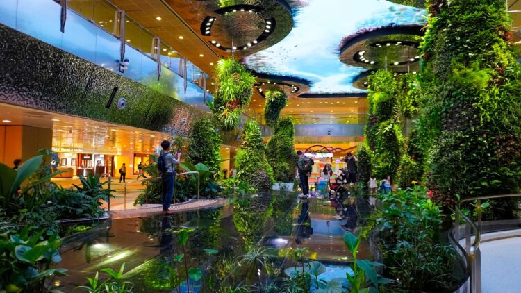 Πώς ο χρόνος αναμονής στα αεροδρόμια γεννά μια νέα μεγάλη ταξιδιωτική τάση