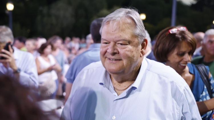 Βενιζέλος: Έχω επιδείξει εγώ ποτέ πολιτική φιλοδοξία; Μόνο βάρη έχω αναλάβει, έφυγα στα 62 μου από τη Βουλή