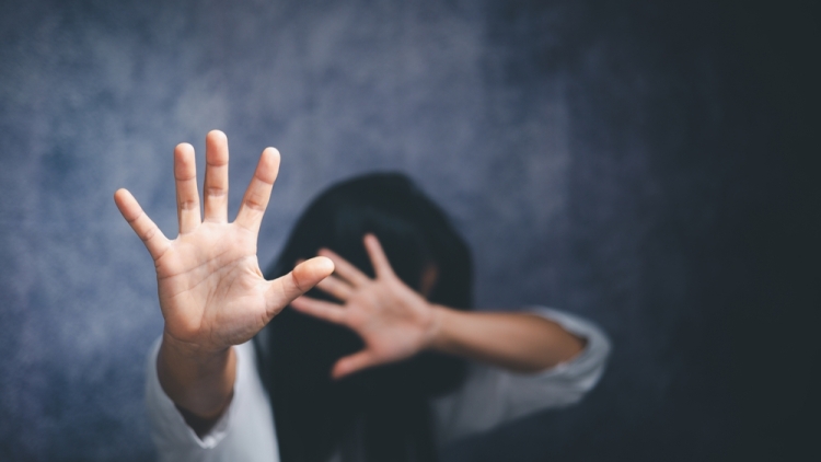 Θεσσαλονίκη: Καταδικάστηκε 22χρονος που επιτέθηκε στη σύντροφό του για ένα… follow στο Instagram