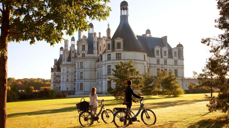 6 επιλογές διαμονής για μια φθινοπωρινή εξόρμηση στη Γαλλία των μοναδικών τοπίων και της ευζωίας