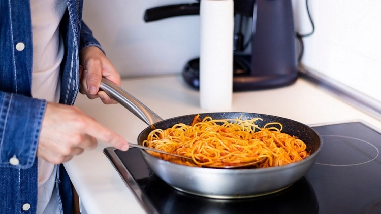 Το μενού του φοιτητή: Απλές ιδέες για κάθε μέρα της εβδομάδας με λιγότερα από 3€/γεύμα
