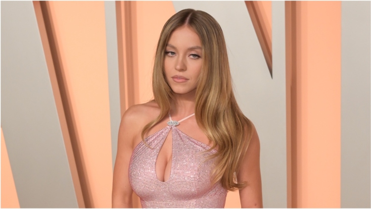 Σίντνεϊ Σουίνι: Δεν έχω κάνει καμία αισθητική επέμβαση