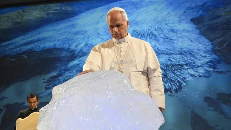 Ο πάπας Λέων μαθαίνει γερμανικά μέσω εφαρμογής και παίζει διαδικτυακά παιχνίδια λέξεων